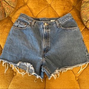 LEVI’S 550 HIGH RISE DENIM SHORTS